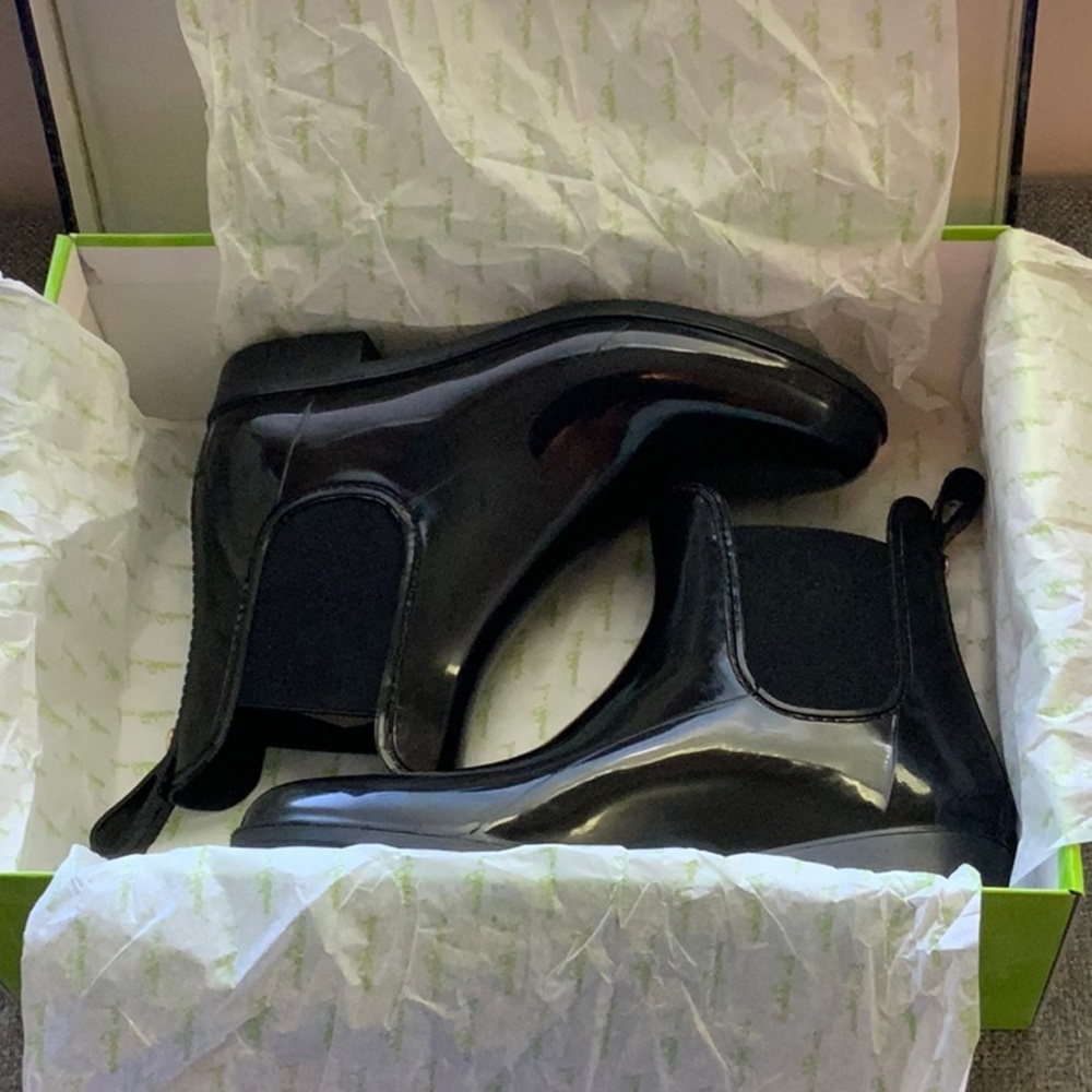 Sam Edelman Black Chelsea Boots
